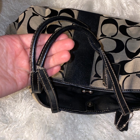COACH purse - Picture 3 of 6